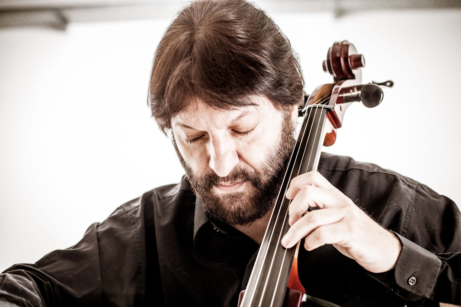 Patricio Villarejo, violonchelista y compositor argentino